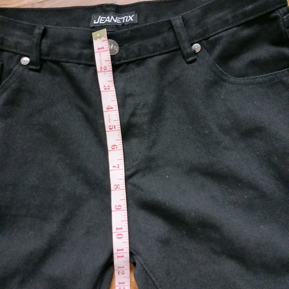 Jeanetix • Men's Black "Relaxed Fit" Embroidered Pocket Denim Jeans - Picture 13 of 16